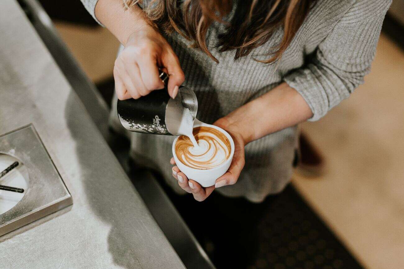 Ehrenamtliche für das Cafe einLaden in der Gemeinde der Frankfurter Allee