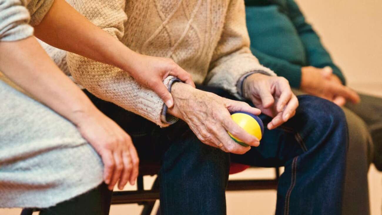 Fussballbegleitung für einen fussballbegeisterten Mann mit geistiger Beeintraechtigung