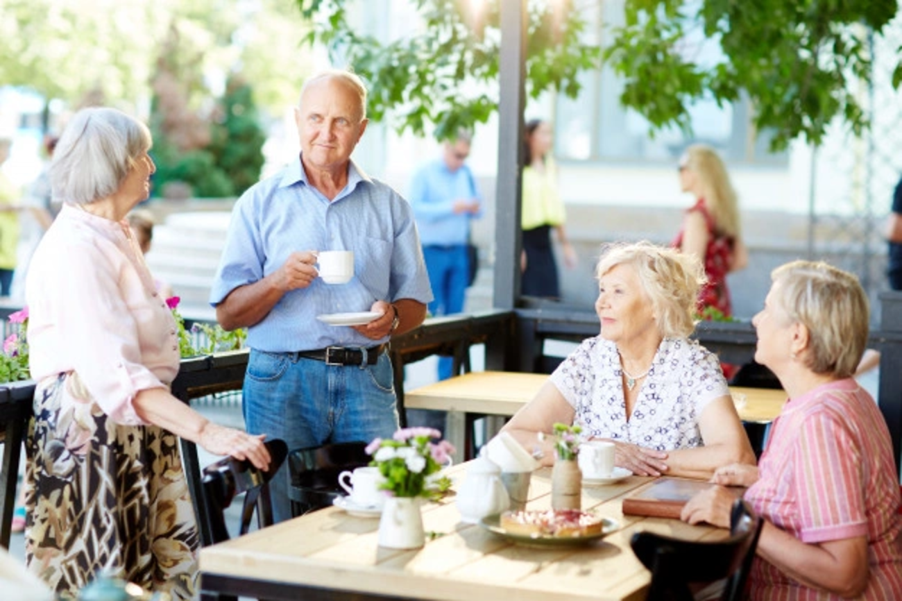 Support our senior café in Berlin Friedrichshain