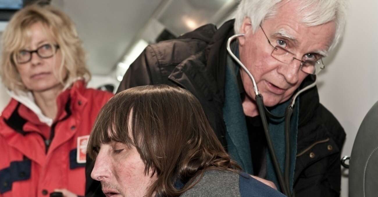 Medizinische Hilfe für obdachlose Menschen Ambulanz Arztmobil Krankenwohnung