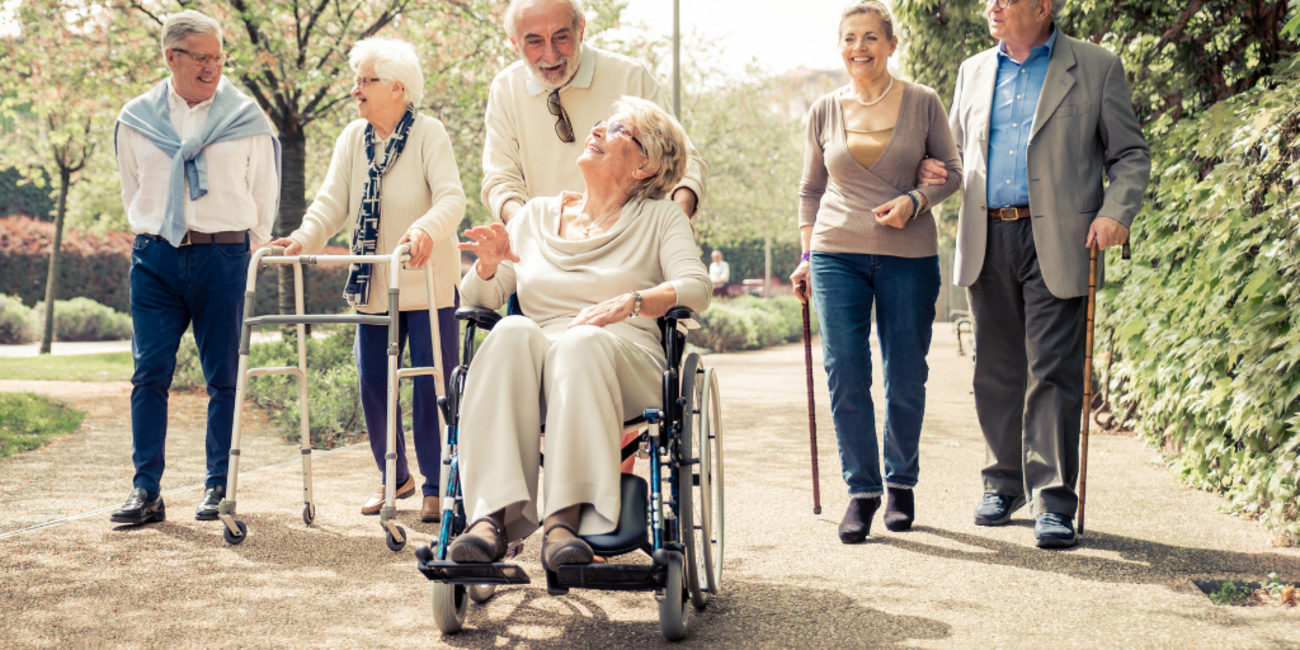 Visiting service for elderly ladies in the shared housing facility Maerkisches Viertel