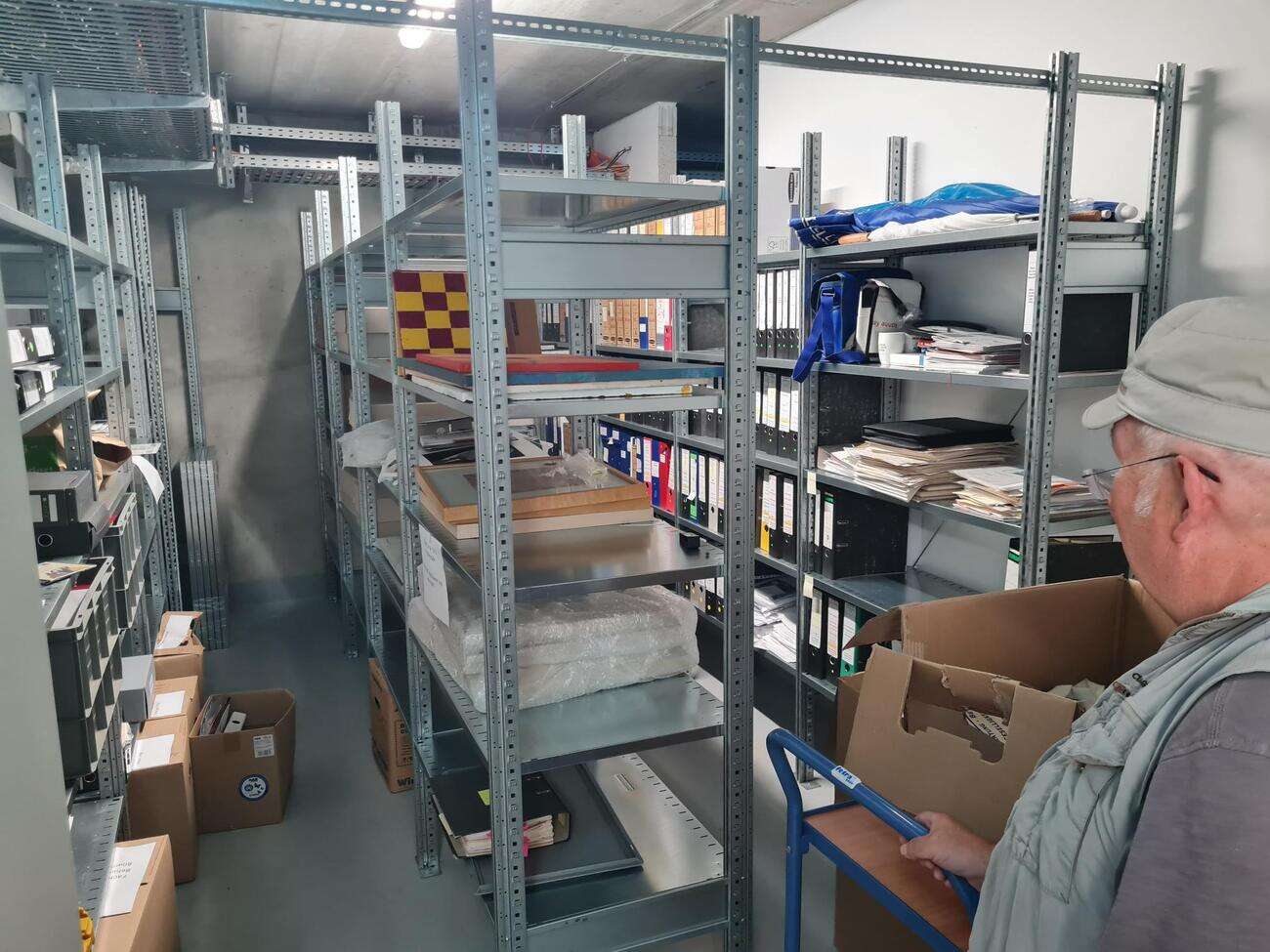 Historisches Archiv mit aufbauen
